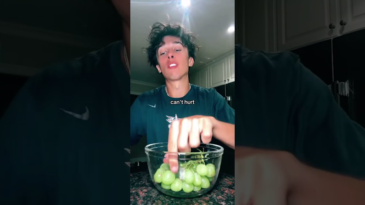 When You Re On A Diet Relatablestories Comedy Funnymemes