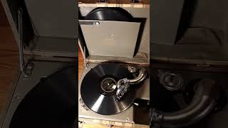 I.ll Never Smile Again - Fox Trot (Ruth Lowe) Tommy Dorsey and his Orchestra. Vocal refrain by ---
