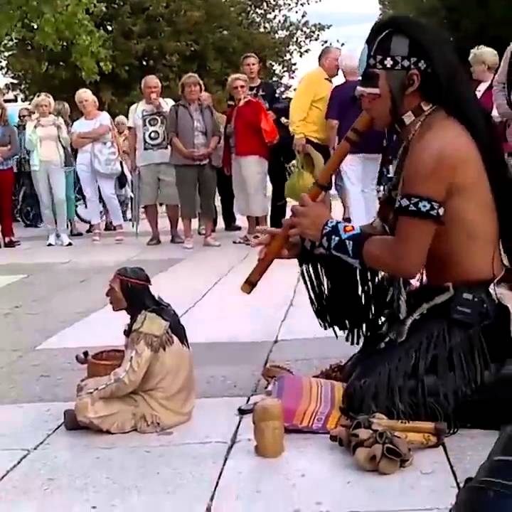 последний из могикан фильм 1992. мелодия последний из могикан. индейцы поют на улице. последний из могикан композиция. последний из могикан фильм 1992.