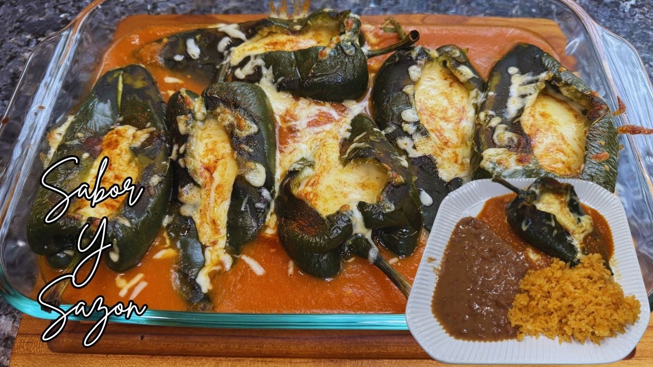 Chiles Rellenos Sin Capear 🌶️🧀 | Receta Fácil con Salsa de Jitomate 🍅