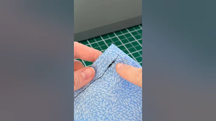 How to prevent tangled birds nest stitches while sewing! #sew #sewing #sewinghacks #sewingideas