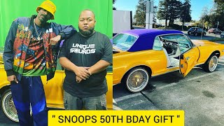 For Snoops 50th birthday he customized his 68 Mercury Cougar with a Kobe Bryant and lakers tribute