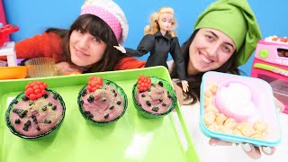 Sütsüz puding ve sütsüz yoğurt yapıyoruz! Sevcan ve Ümit ile yemek yapma oyunları! Play Doh hamuru screenshot 5