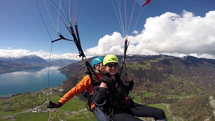 Renee Paragliding part 3: Let's do tricks