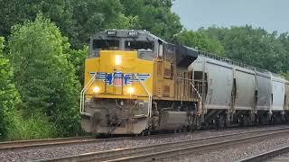 HERITAGE UNIT ALERT! 6 Train action featuring SD70M leaders, 🌧, horn salutes, meets, UP 1983 & more!