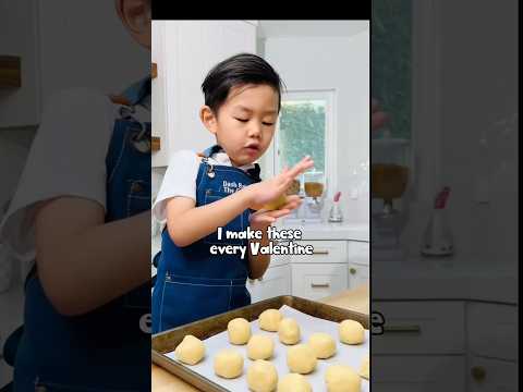 Valentine heart thumbprint cookies are fun for kids to make! ❤️ #valentinetreats #kidbaker #kidchef