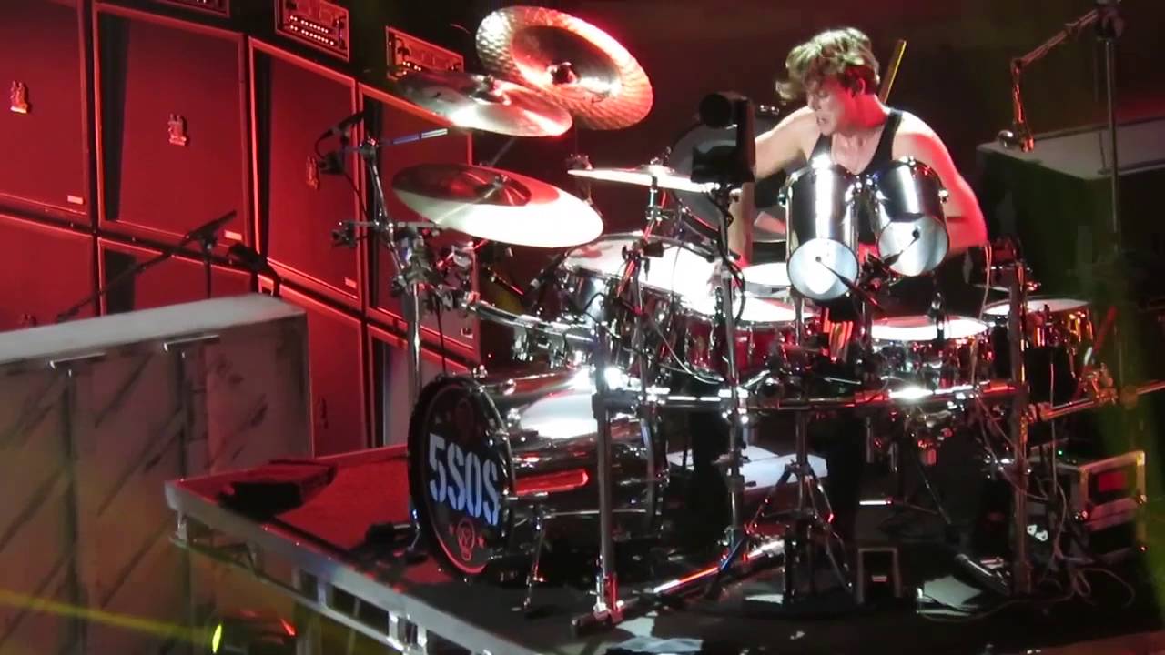 5 Seconds of Summer- Long Way Home (SLFL Madison Square Garden 7/15/16)