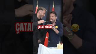  Çatal Olmayinca Barış Alper Dries Mertens E Pastayı Bıçakla İkram Etti 