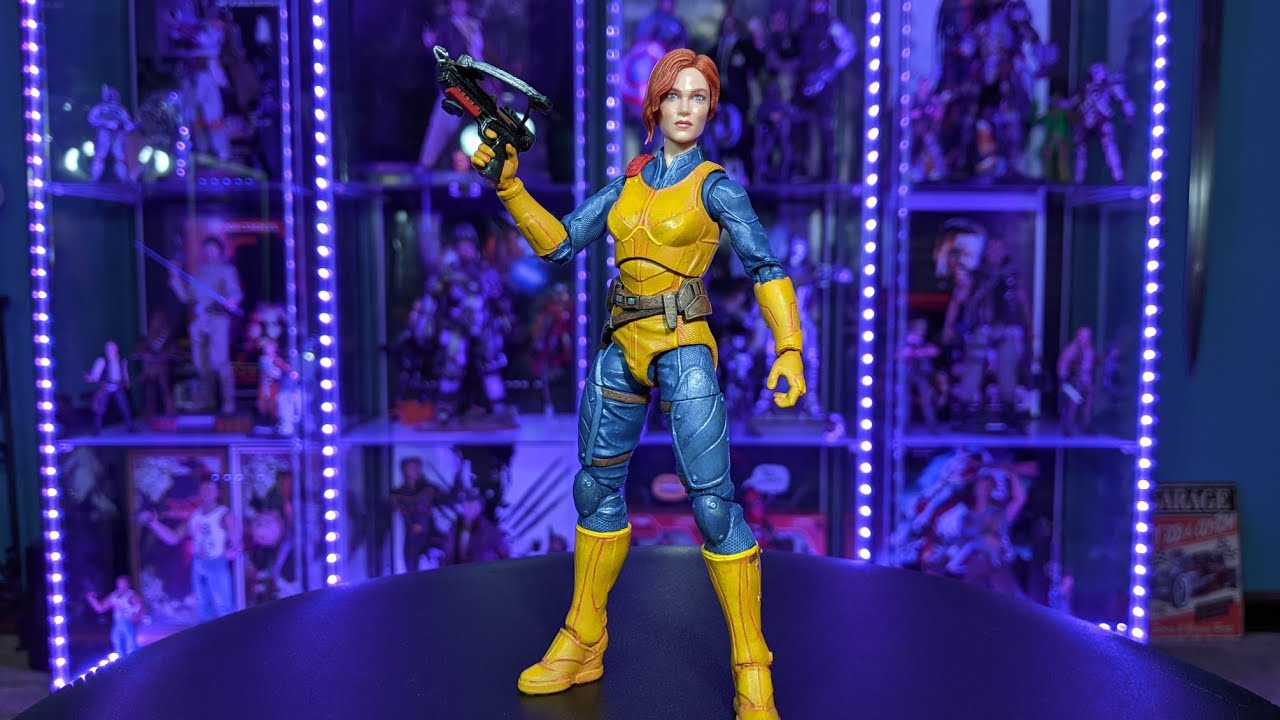 G.I. Joe Classified custom retro Scarlett repaint