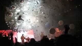 Flaming Lips - Do You Realize (NYE @ USC Galen)