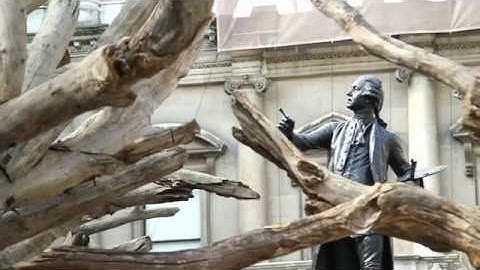 Momart Ltd installing “Trees” by Ai Weiwei at the Royal Aacdemy of Arts