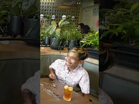 KE KAREN'S DINER.. DEDE DUSTIN TONO BIKIN KESEL KARYAWANNYA..