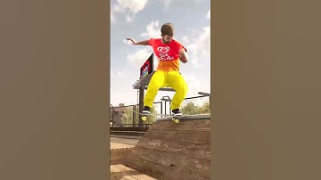 Heelflip and a Bs Noseslide Revert at Highline Bridge, New York in Session (Skate Sim) 🥳 #shorts