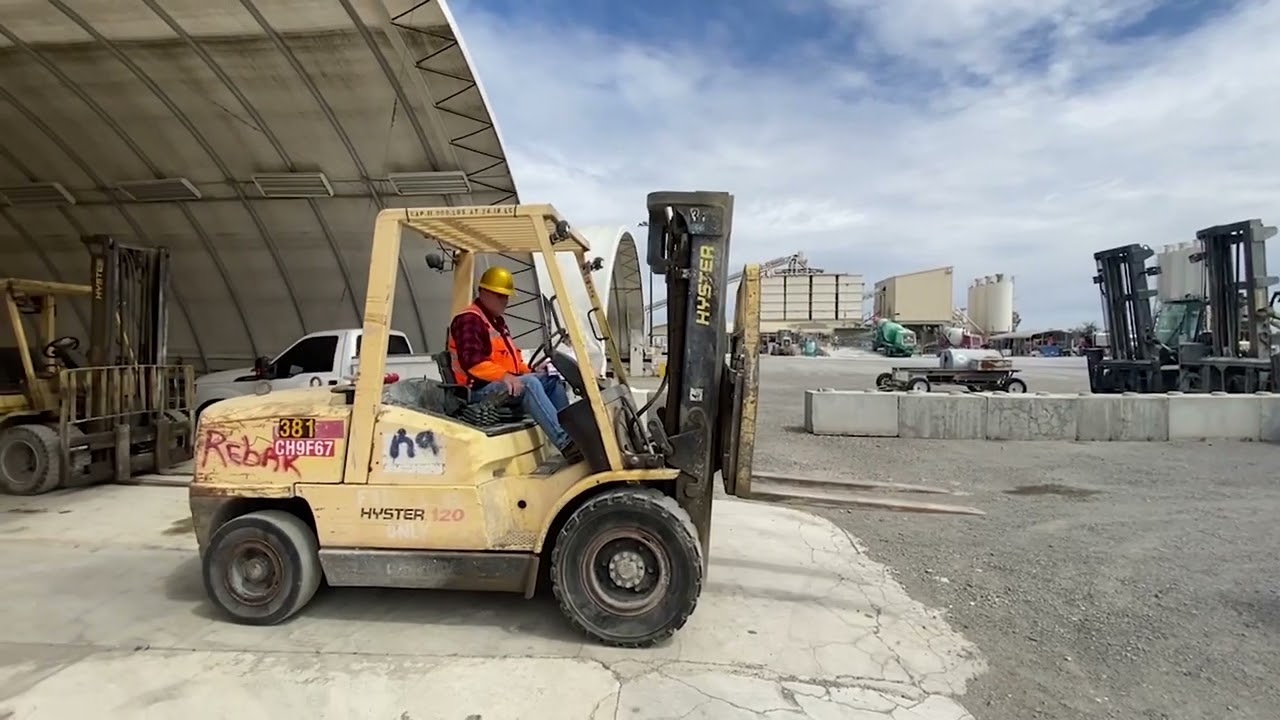 Hyster H120XM Forklift: Specs, Dimensions, Manuals