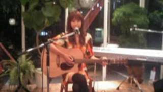 Download Lagu Rie fu - London \ MP3 Download Lagu Rie fu - London \ MP3