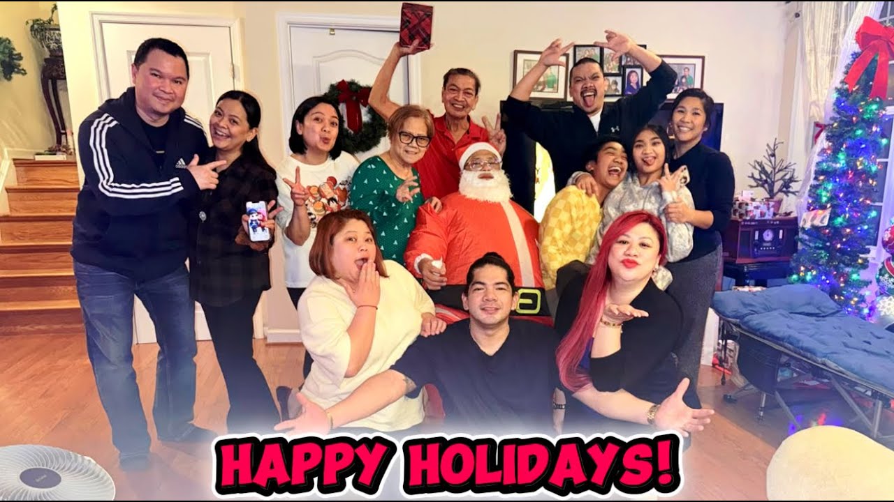 12.27.2025 SANTA CLAUS 🎅 CAME TO TOWN OF VA | SINGS CAROLING