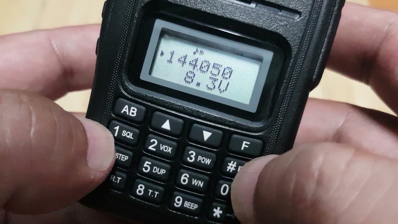 วิธีฟังสองช่องพร้อมกัน Commander AR 67