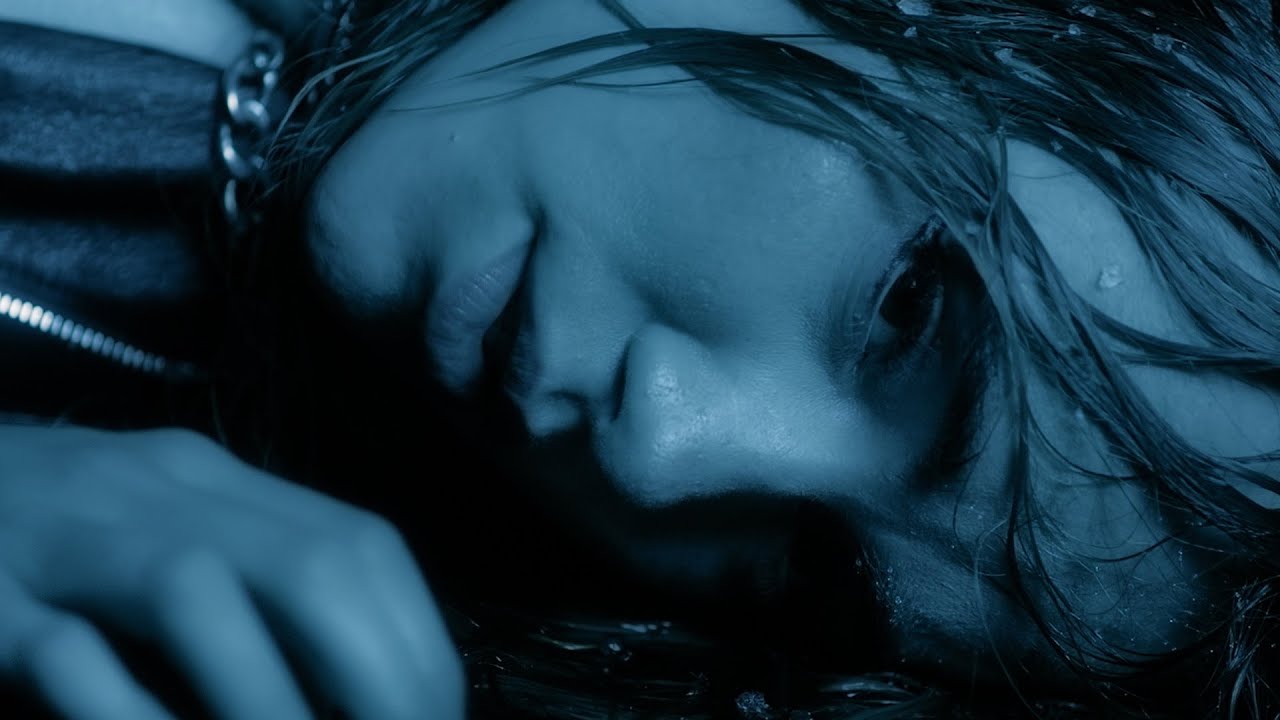Suki Waterhouse - Nostalgia (Official Video)