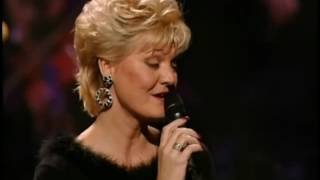 Glen &amp; Debby Campbell Live in Concert in Sioux Falls (2001) - Little Green Apples