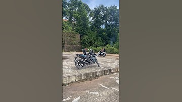 những thằng khác ngại tán em tại ở đây