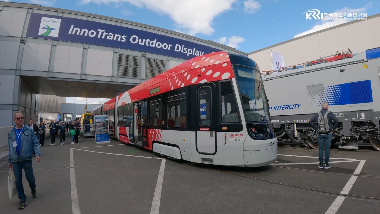 [InnoTrans 2024 전시열차] [SKODA] STRASSENBAHN SKODA FORCITY SMART BONN 썸네일