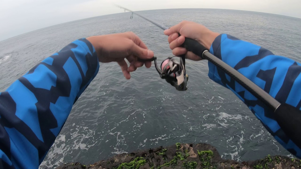 [岸拋軟絲] 初冬的東北角岸拋軟絲瞎搞...