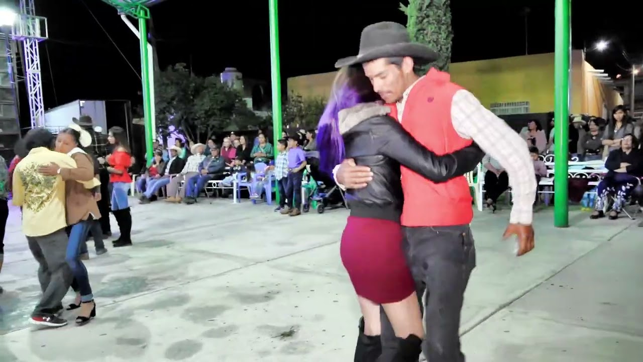 Dancing At Rancho Puro Baile De Rancho - YouTube