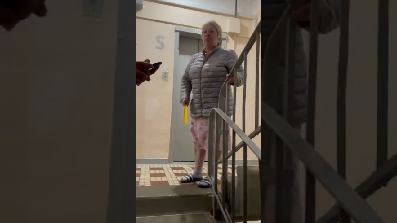 Война соседей - YouTube