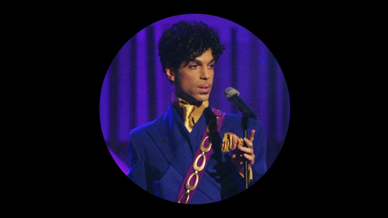 Prince - Chelsea Rodgers (Raw-Artes Edit) - YouTube