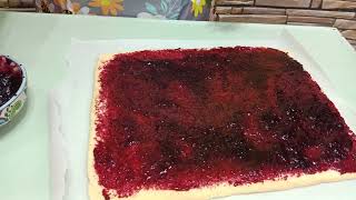 видео: ВКУСНЕЙШИЙ РУЛЕТ С ПОВИДЛОМ НА СКОРУЮ РУКУ - КОГДА ГОСТИ НА ПОРОГЕ. #вкуснаявыпечка #бисквит #рецепт картинка: ВКУСНЕЙШИЙ РУЛЕТ С ПОВИДЛОМ НА СКОРУЮ РУКУ - КОГДА ГОСТИ НА ПОРОГЕ. #вкуснаявыпечка #бисквит #рецепт