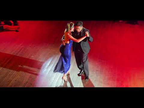 Carlitos Espinoza y Agustina Piaggio.Juan D'Arienzo.Milonga Que Peinas Canas.Lisbon Tango Festival.