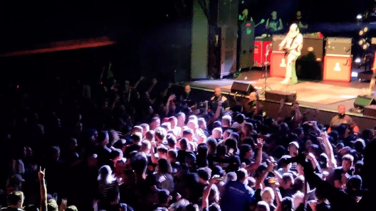 Limp Bizkit Show Me What Ya Got Live Australia 2023 YouTube Limp bizkit show me what ya got live australia 2023 youtube