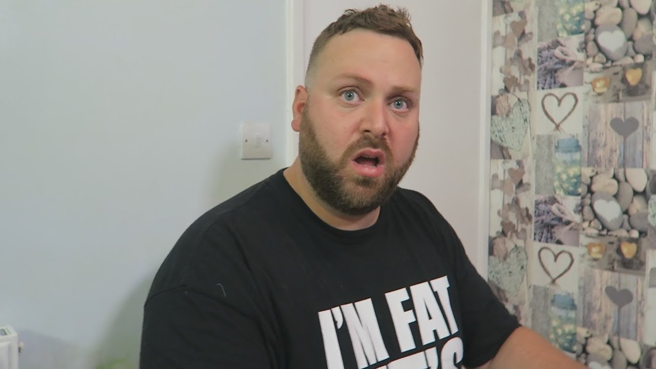 Я испортила еду, которую мой парень ел с похмелья. (Он был недоволен!) 😂🍕😠