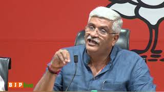 Congress cancelled Rafale deal, when Robert Vadra and Sanjay Bhandari could not be made middlemen. Congress cancelled Rafale deal, when Robert Vadra and Sanjay Bhandari could not be made middlemen.