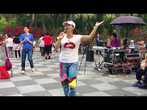旺角菜街艺人 屯门公园表演 singing 2018 3 4 1刘冰冰 那一夜