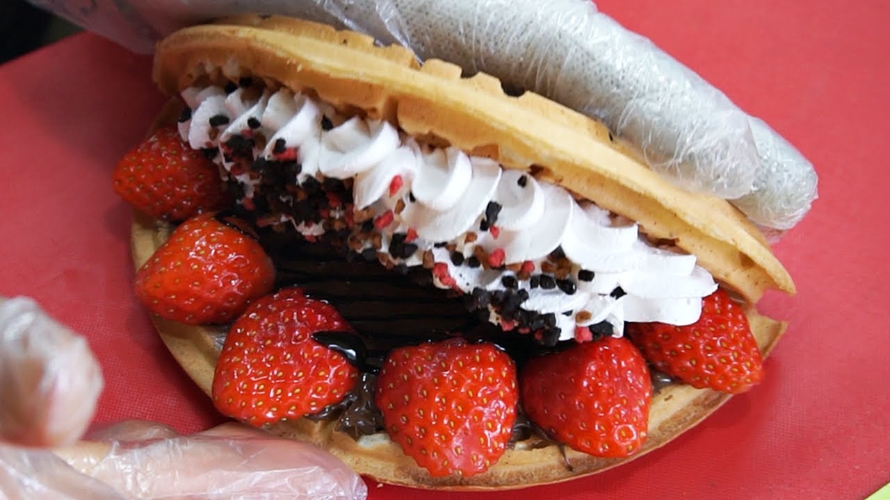 계절메뉴 - 생크림 딸기 와플, 딸기 바나나 생크림 와플 - 냠냠 와플 | 악마의 잼 누텔라 와플,  Waffle, ワッフル - Korean Street Food