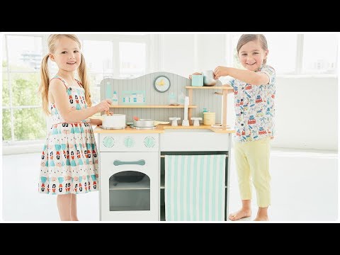 Wooden Classic Kitchen (3 Years+) Early Learning Centre