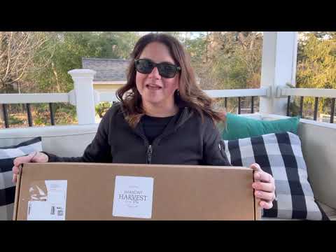 Unboxing heirloom mums from Harmony Harvest