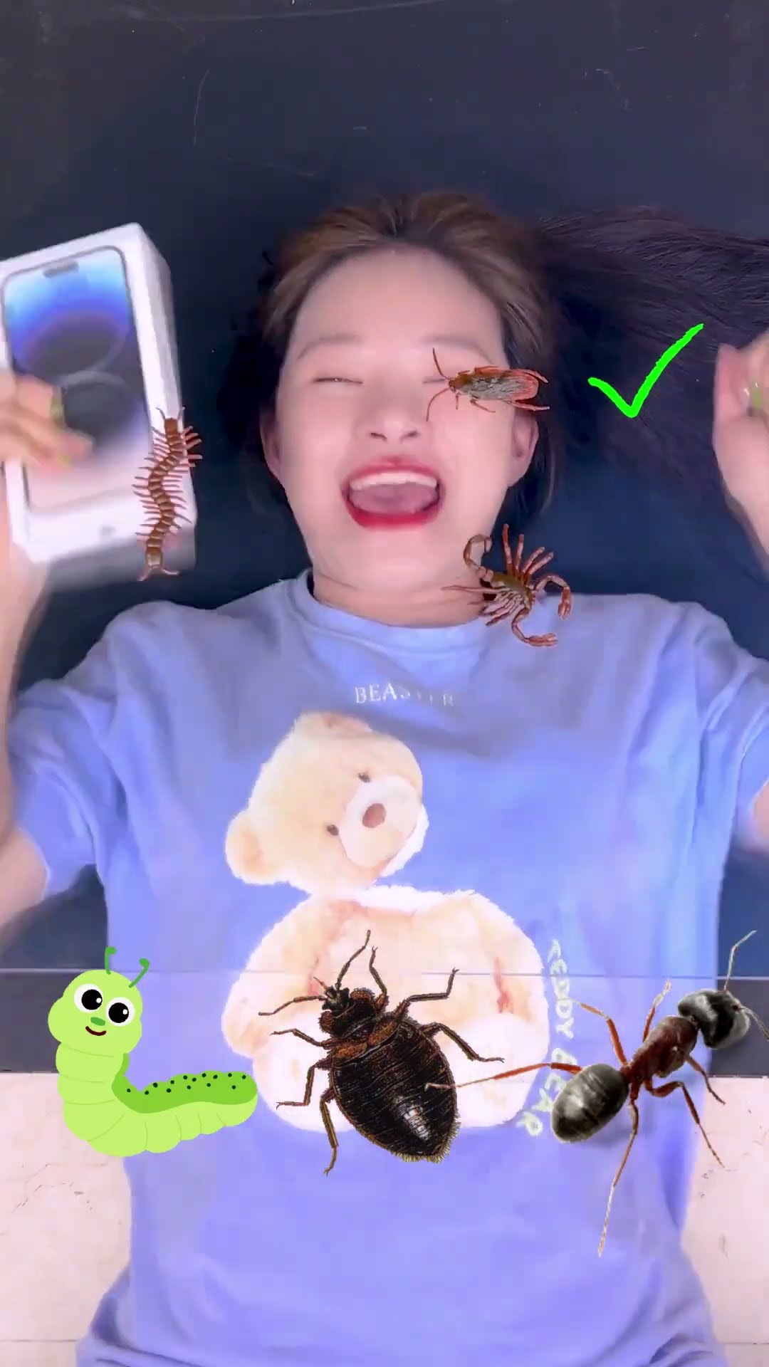 Who Can Not Blink When Facing Small Animals?#Funnyfamily#Partygames#Shorts#Challenge