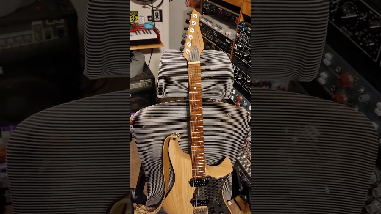 Rick Toone Goshawk "American Girl" Demo thru Friedman SS100