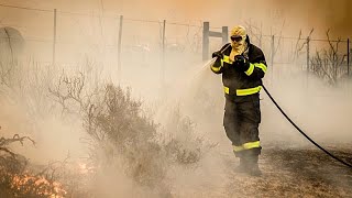 Fire crews battle to contain wildfires east of Cape Town