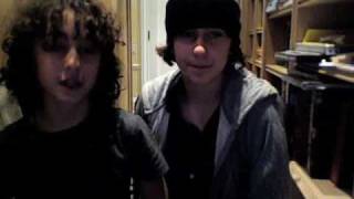 Nat & Alex Wolff - Scoffing?