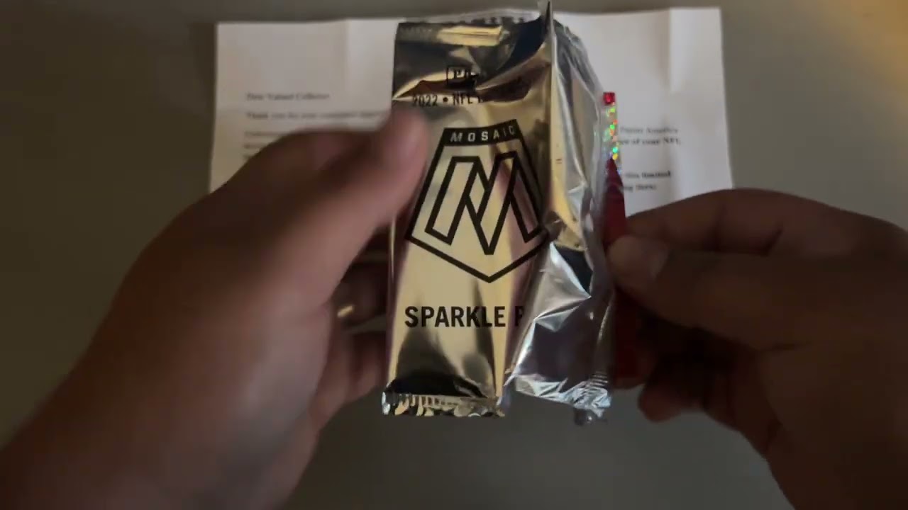 2022 Mosaic Football “Red Sparkle “ pack!!!