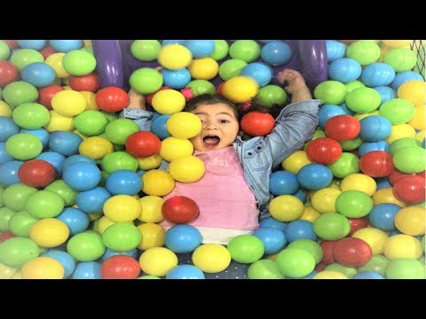 Funny Baby Family Fun Playtime Kids Play Area Indoor Playground for Children Baby Songs