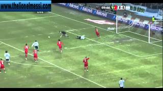 Messi jumps higher than ronaldo and wins the header screenshot 5