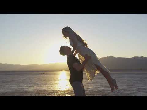    برقصیم و بخندیم