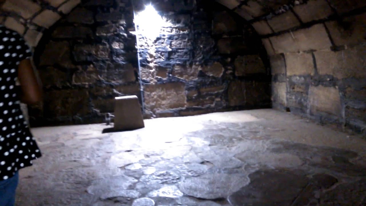 Castillo de San Marcos Dungeon Orbs and Shadow - YouTube