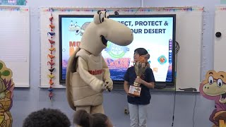 Celebrity 4th-grader wins Springs Preserve guessing contest, gets to meet Mojave Max Wealth