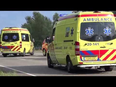 Verkeersongeval met beknelling. Ambrosiusweg Hilvarenbeek. 28-08-2016