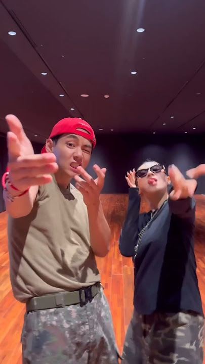 Taehyung's new dance challenge with Leejung lee 🔥✨#shorts #kimtaehyung #v #bts